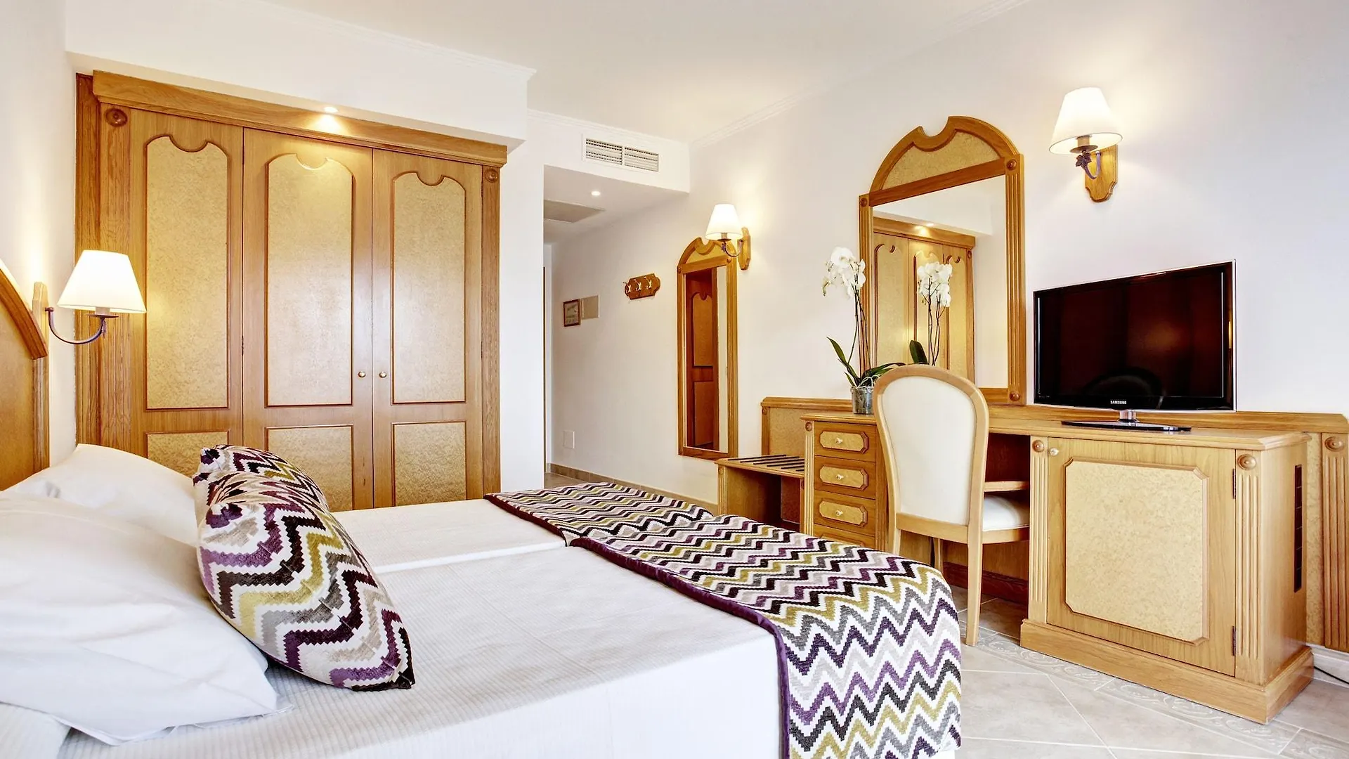 Hotel Grupotel Santa Eularia & Spa - Adults Only Santa Eulalia del Río